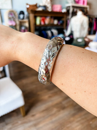 Silver Hammered Hinged Bangle Bracelet
