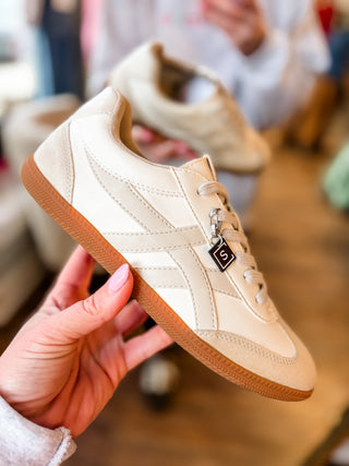 Sasha White Sneaker | Shu Shop