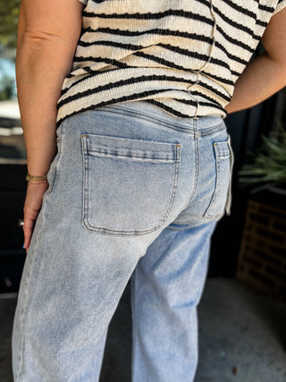Relaxed Crop Barrel Jeans | Risen