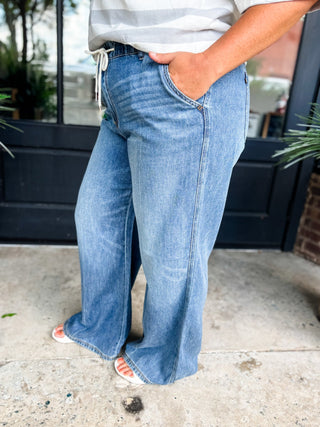 Featherweight Palazzo Elastic Waistband Jeans | Judy Blue