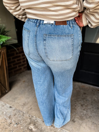 Featherweight Elastic Waistband Baggy Jeans | Judy Blue