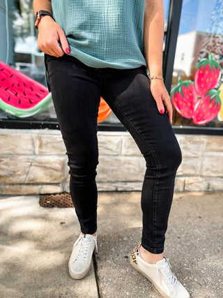 Black Pull On Shield Pocket Skinny | Judy Blue