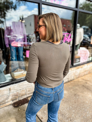 Olive Elena Curve Hem Ribbed Top