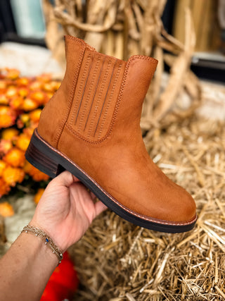 Tan Clyde Boot | Yellow Box