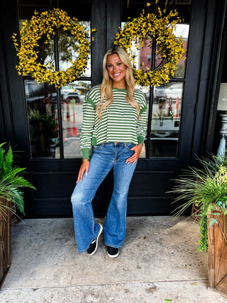 Bandana Classic Flare Jeans | Judy Blue