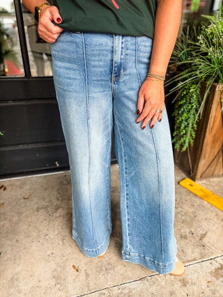 Liza Classic Fade Palazzo Pintuck Jeans | Judy Blue