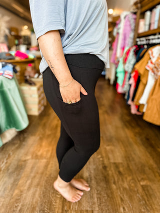 Black Pocket CAPRI LENGTH Anchored Leggings